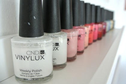 Vinylux nagellack in diversen Farben im Kosmetikstudio Kosmeo