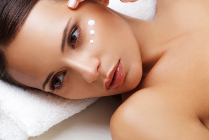 Sensitive Kosmetikbehandlung für empfindliche Haut